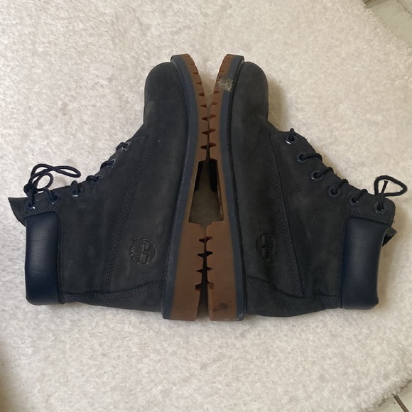 Timberland Premium big kids waterproof boots in great condition size 4 - Picture 2 of 6